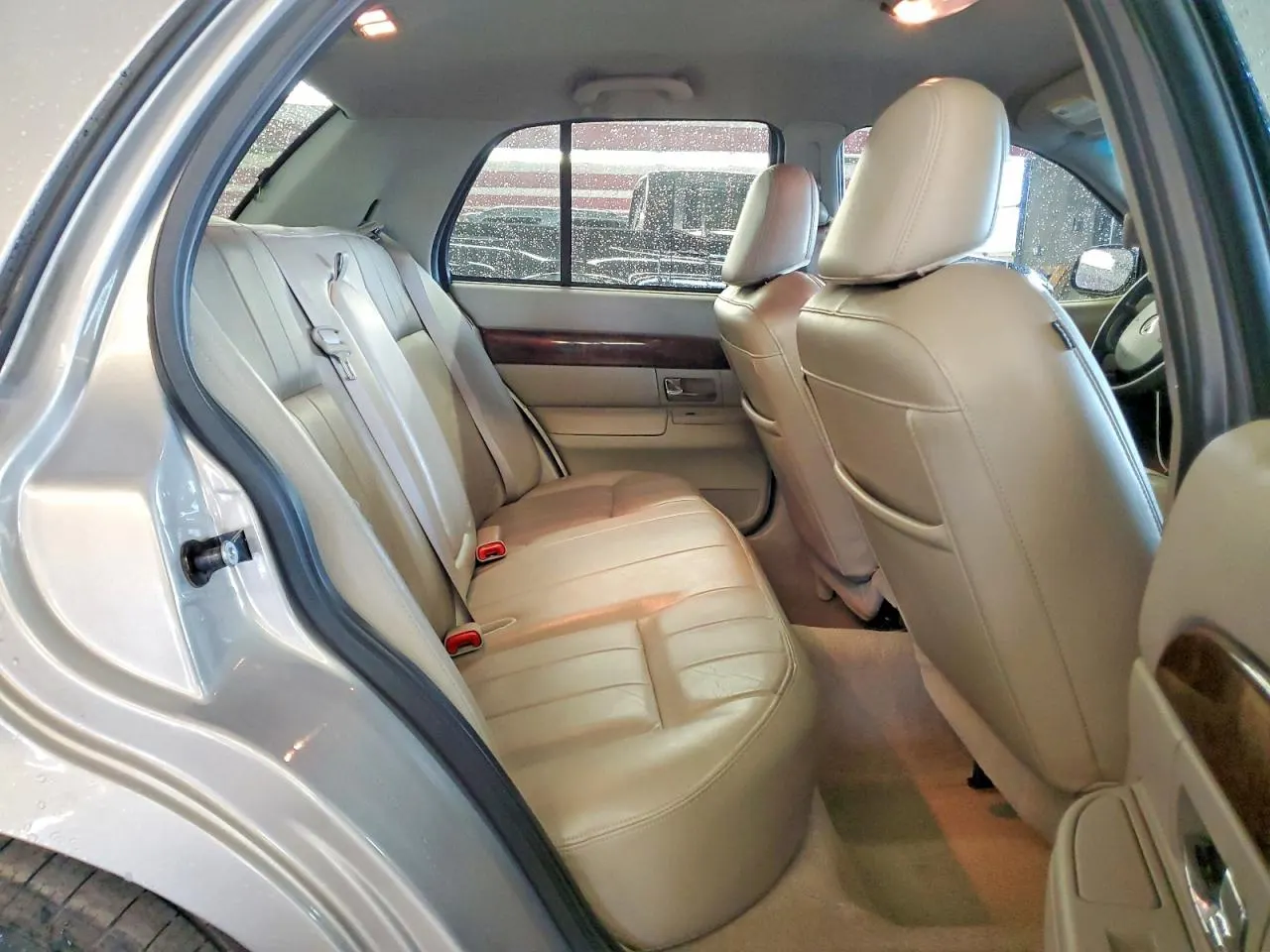 2010 Mercury Grand Marquis LS