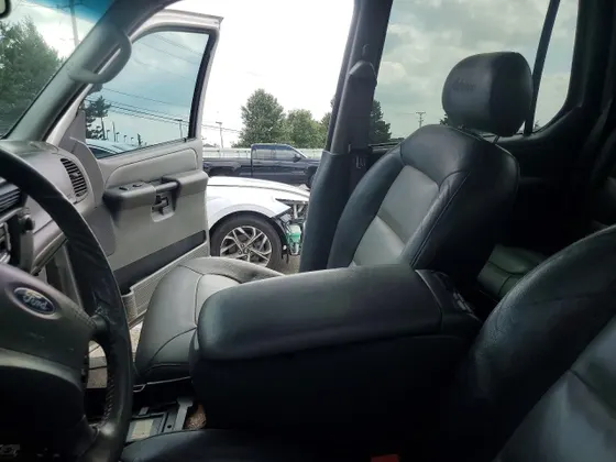 2005 Ford Explorer Sport Trac XLS