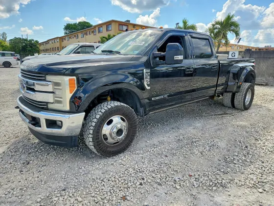 2019 Ford Super Duty F-350 DRW King Ranch