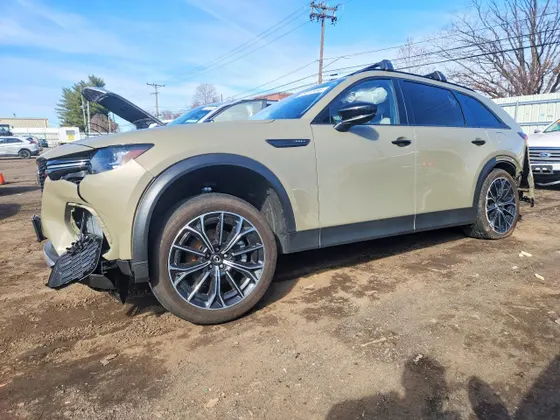 2025 Mazda CX-70 PHEV Premium Package