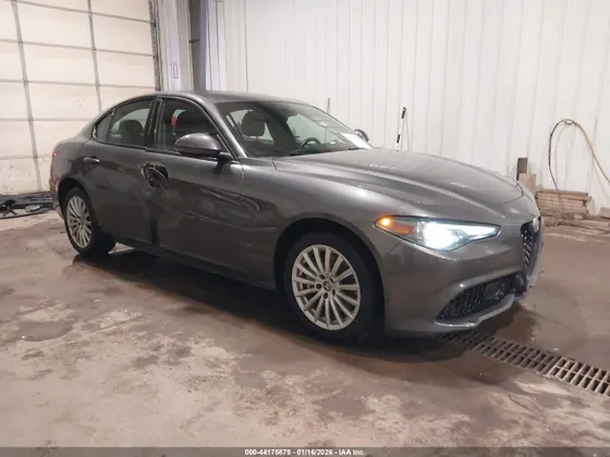 2023 Alfa Romeo Giulia SPRINT AWD