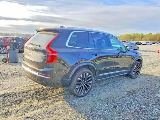 2025 Volvo XC90 Plus