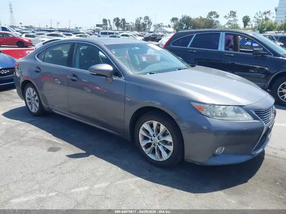 2013 Lexus ES 300h Hybrid