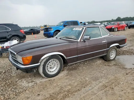 1977 Mercedes-Benz A A 220