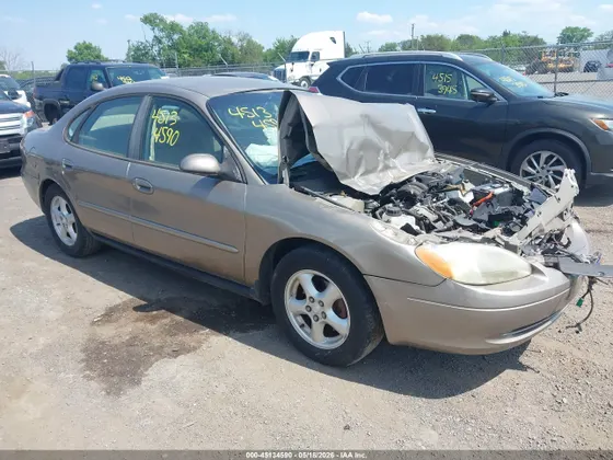 2002 Ford Taurus SES Standard