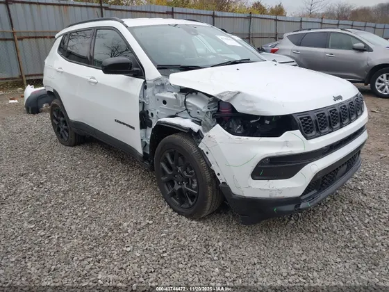 2026 Jeep Compass Latitude Altitude