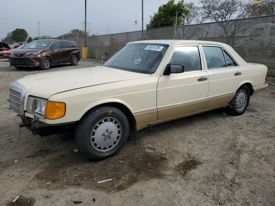 1989 Mercedes-Benz 300 Series 300SE