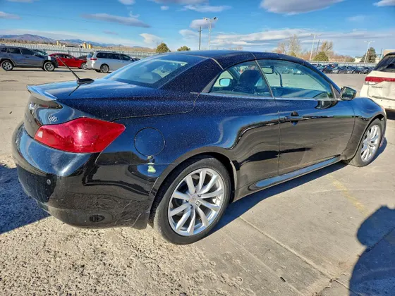2014 INFINITI Q60 Convertible