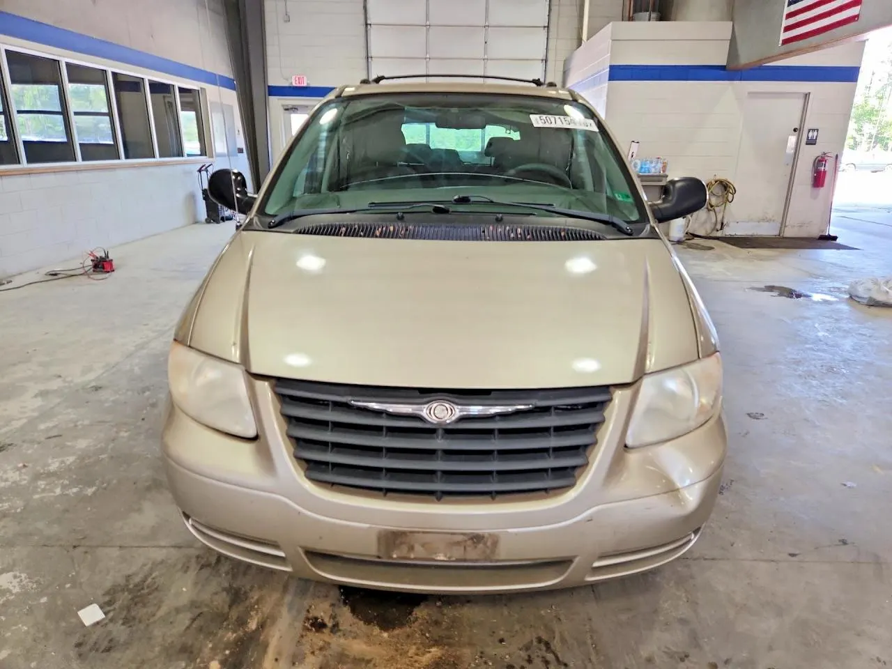 2006 Chrysler Town & Country SWB TOWN & COUNTRY
