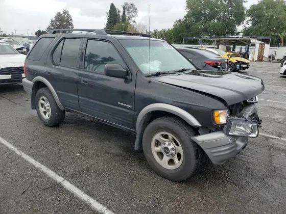 2002 Isuzu Rodeo S