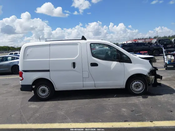 2015 Nissan NV200 SV