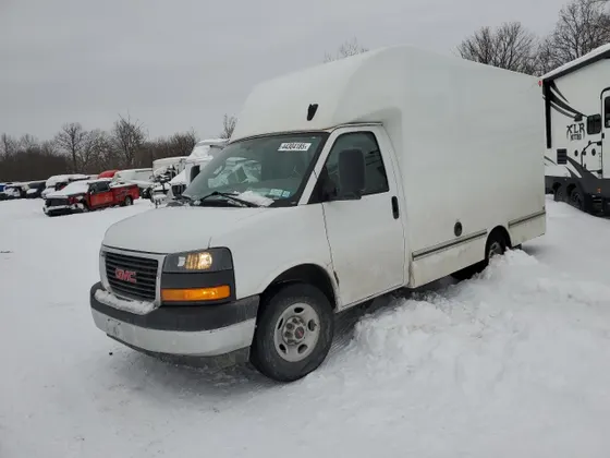 2022 GMC SAVANA CUTAWAY G3500