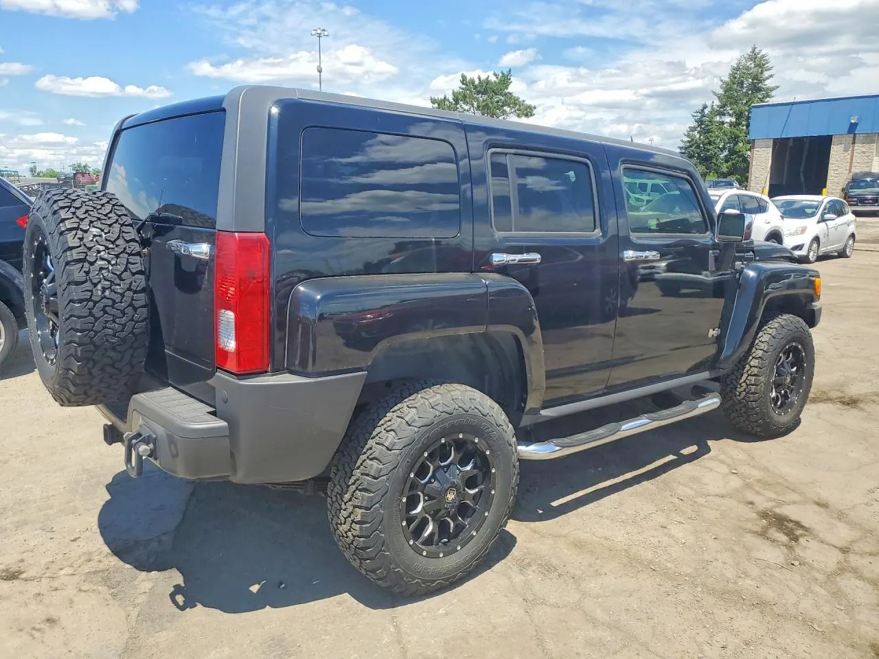 2009 HUMMER H3 SUV Adventure