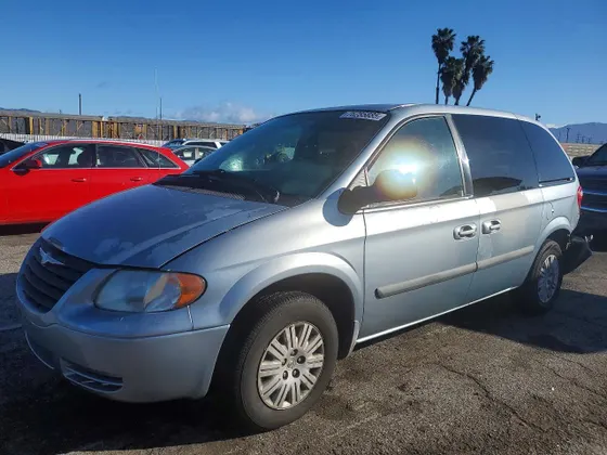 2006 Chrysler Town & Country SWB TOWN & COUNTRY