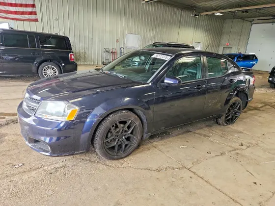 2011 Dodge Avenger Lux