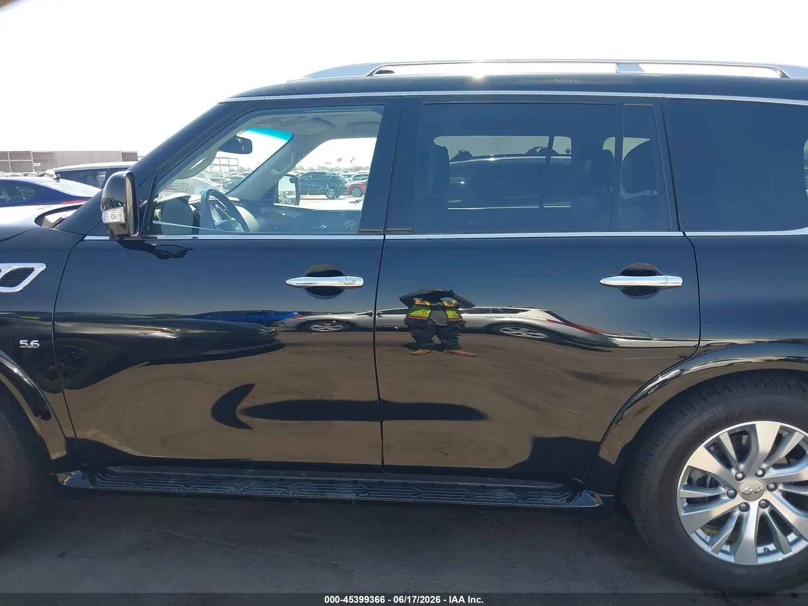2017 INFINITI QX80