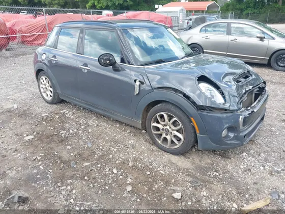 2015 MINI Cooper Hardtop 4 Door S