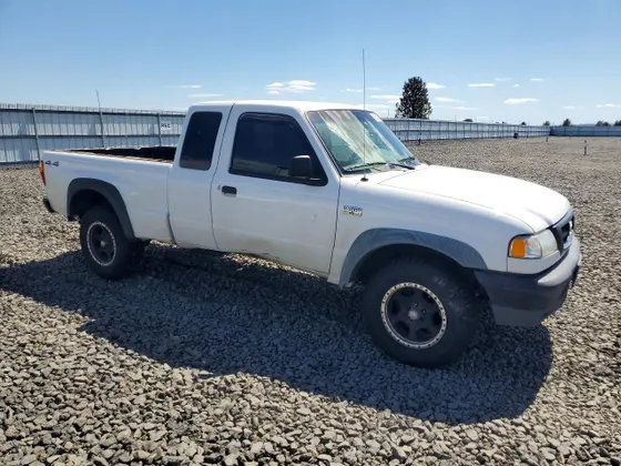 2005 Mazda B-Series 4WD Truck B4000