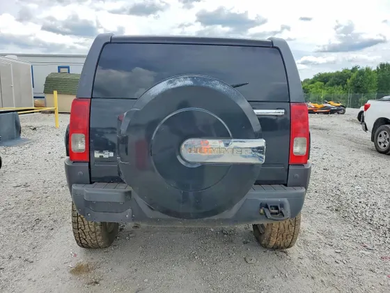 2010 HUMMER H3 SUV Luxury