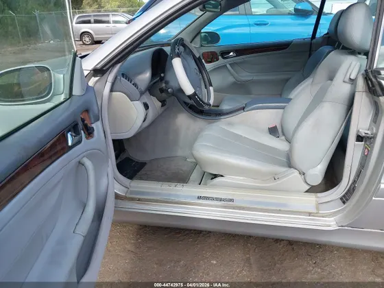 2000 Mercedes-Benz CLK-Class