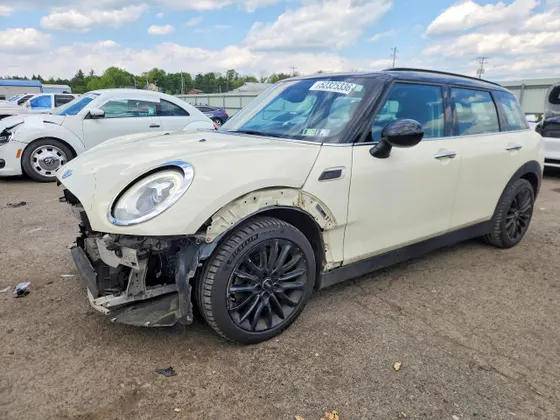 2016 MINI Cooper Clubman COOPER