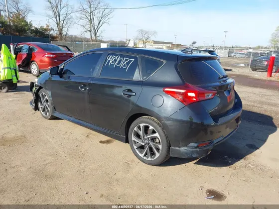 2016 Scion iM