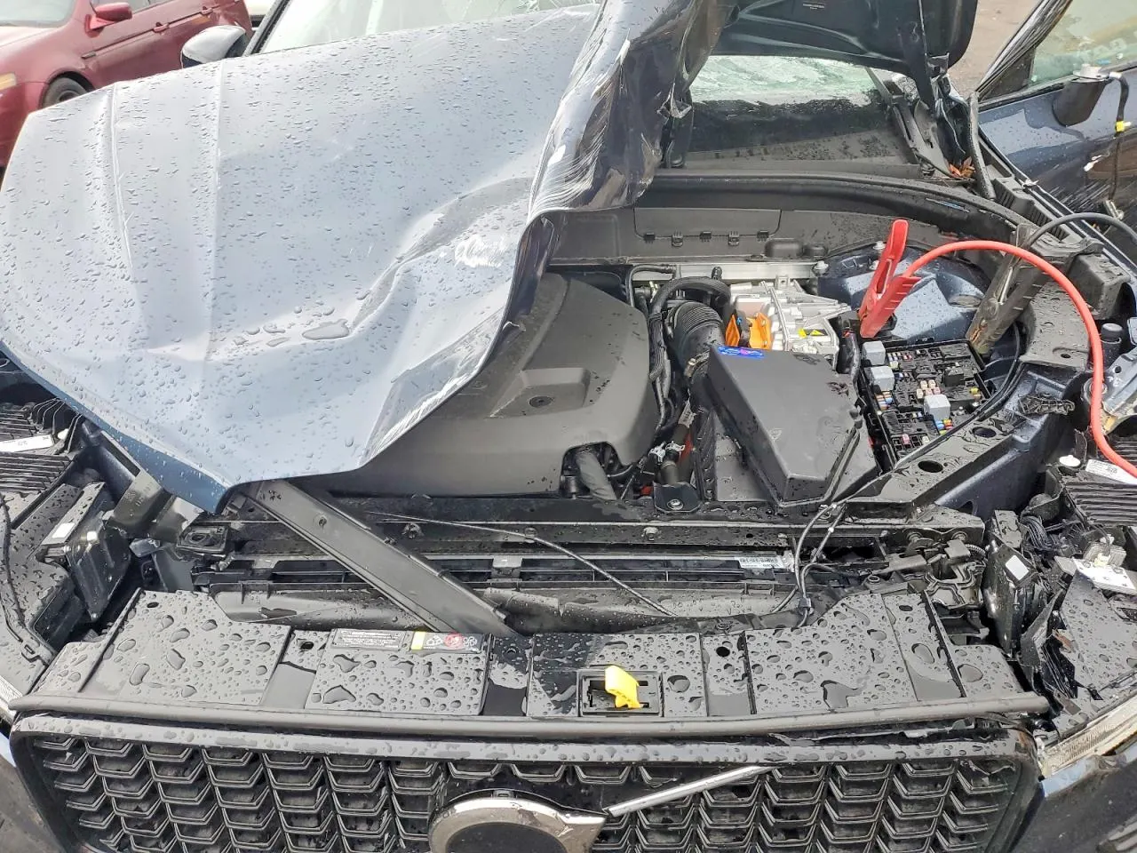 2025 Volvo XC60 Plug-In Hybrid Core