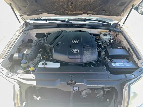 2004 Toyota 4Runner SR5