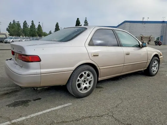 1997 Toyota Camry LE