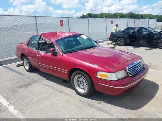 1998 Ford Crown Victoria LX