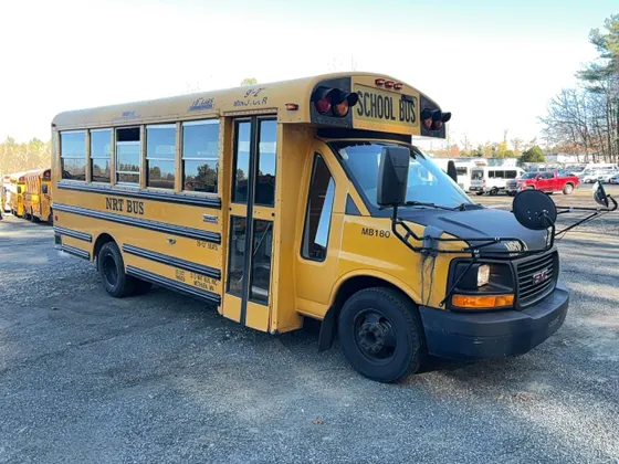 2012 GMC SAVANA CUTAWAY G3500