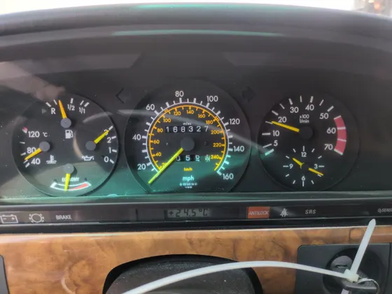 1985 Mercedes-Benz 500 Series 500SEL