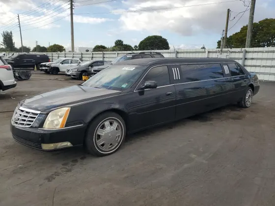 2006 Cadillac DTS Professional PROFESSIONAL CHASSIS