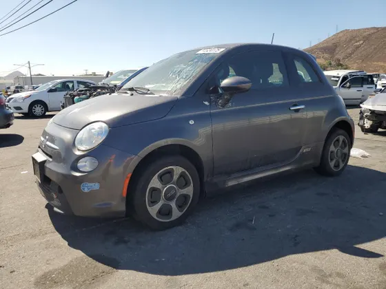 2019 FIAT 500e ELECTRIC