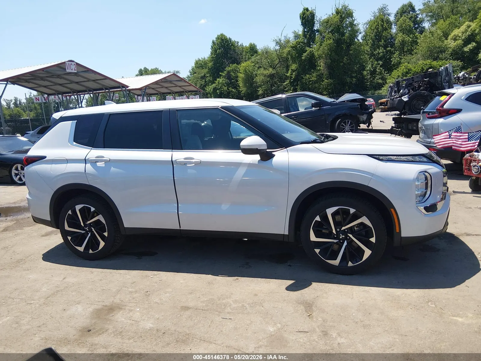 2022 Mitsubishi Outlander ES