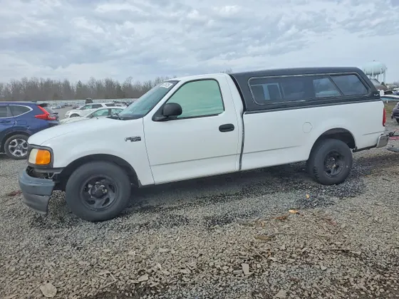 2004 Ford F-150 Heritage XL