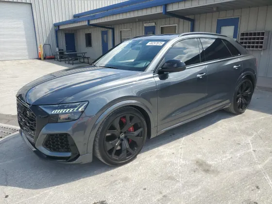2022 Audi RS Q8