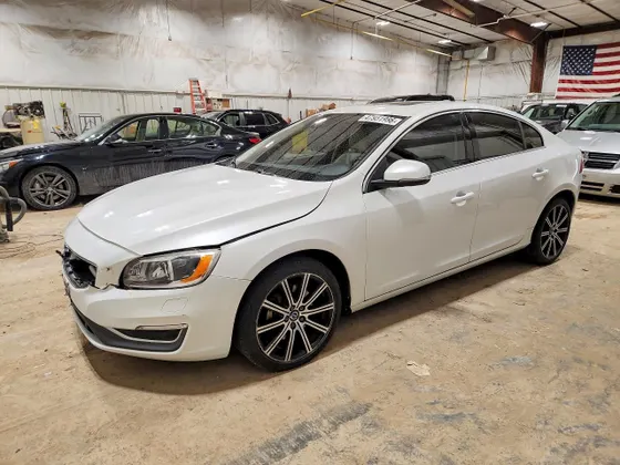 2016 Volvo S60 Inscription T5 Platinum