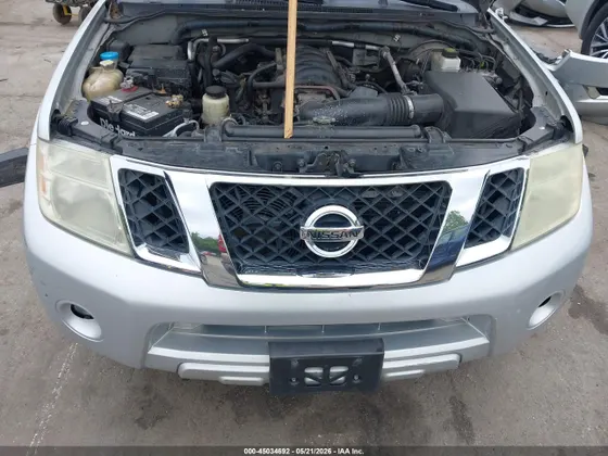 2010 Nissan Pathfinder LE