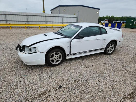 2001 Ford Mustang Standard