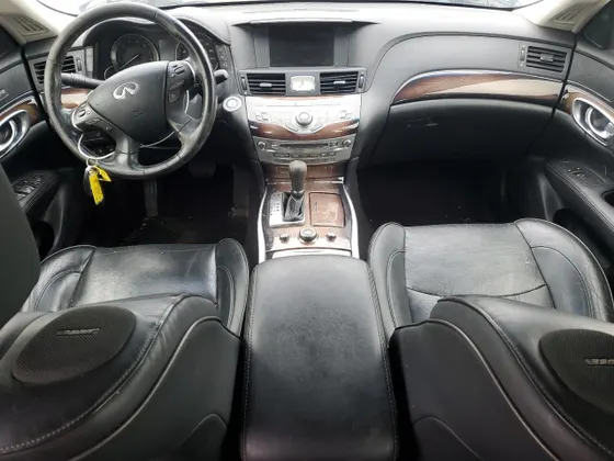 2012 INFINITI M56