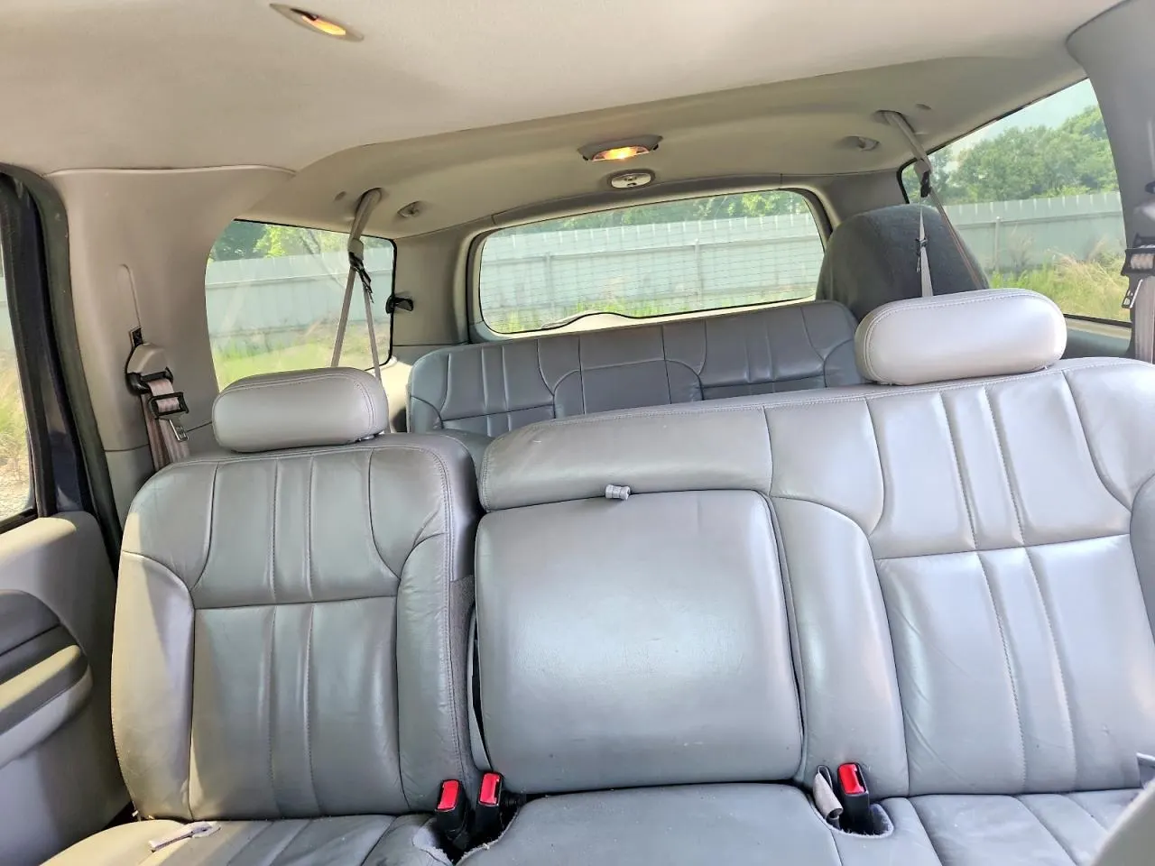 2000 Ford Excursion XLT