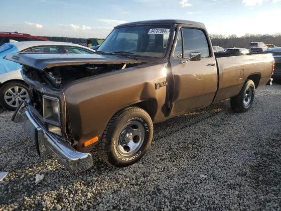 1988 Dodge D100 & W100 D100