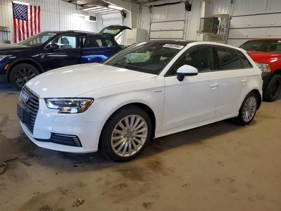 2018 Audi A3 Sportback e-tron Premium