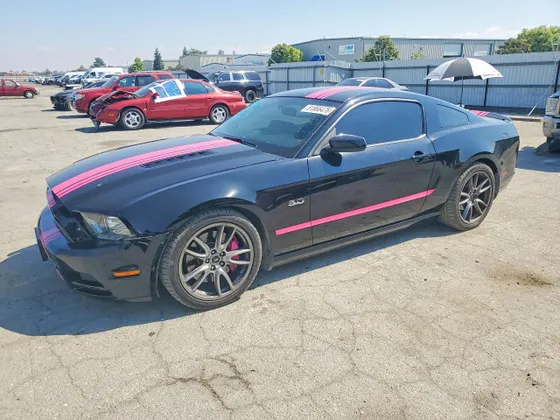 2013 Ford Mustang GT Premium