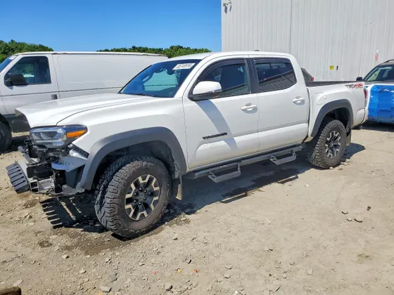 2023 Toyota Tacoma 4WD TRD Sport