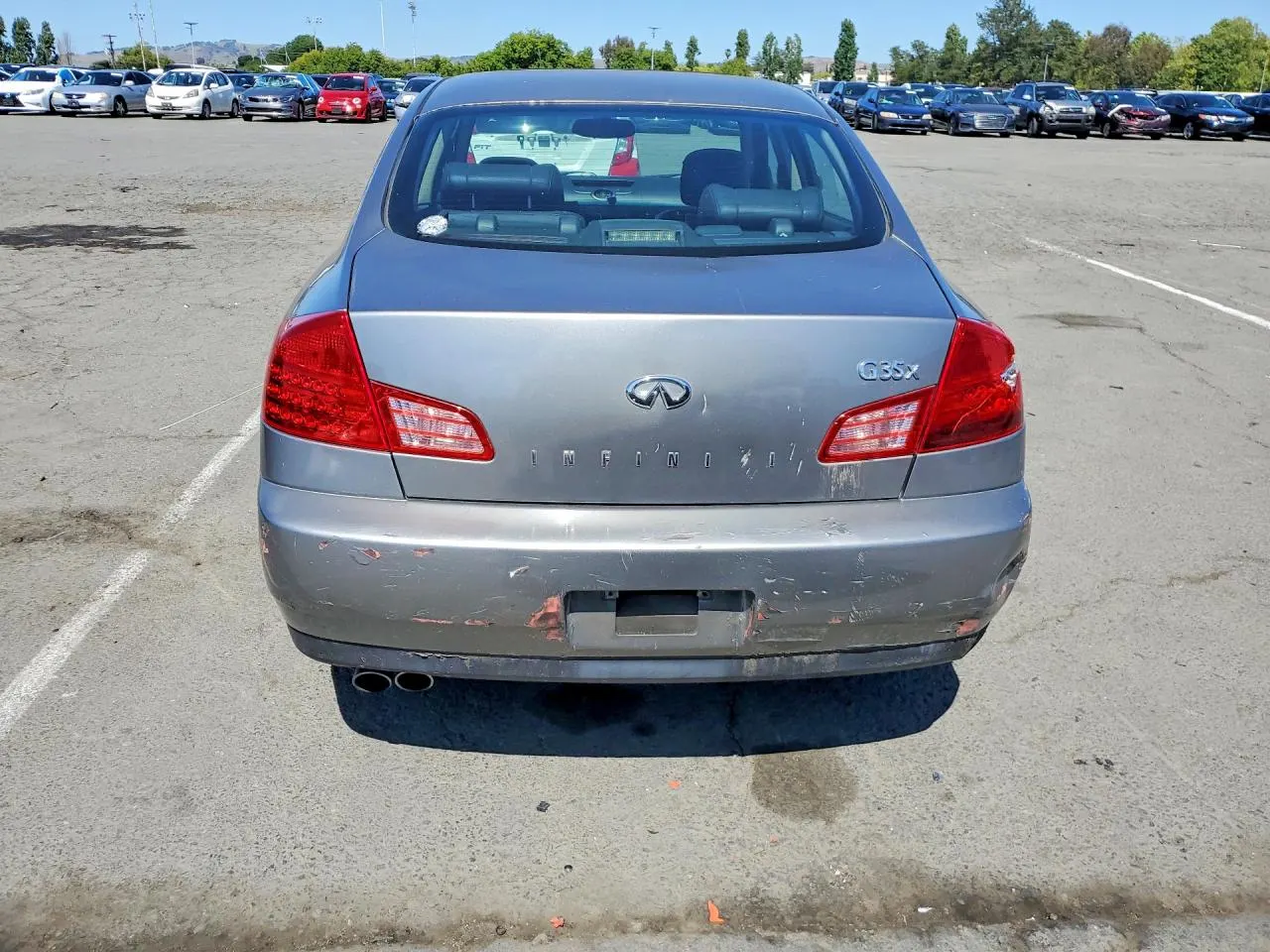 2004 INFINITI G35 Sedan w/Leather