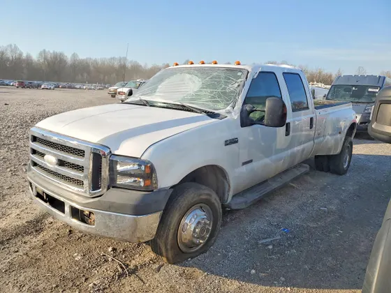 2007 Ford Super Duty F-350 DRW XL