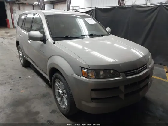 2002 Isuzu Axiom XS