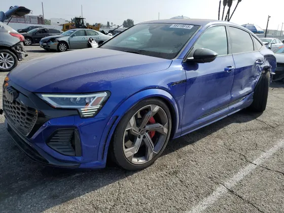 2024 Audi SQ8 E-TRON SPORTBACK PREMIUM PLUS